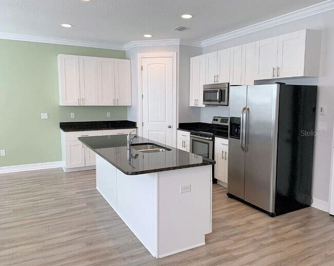 Foto del edificio - 6921 Interbay Blvd
