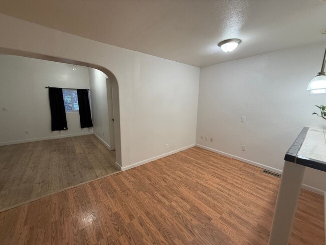 Foto del edificio - Home for Rent -Located off Hyder and 14th