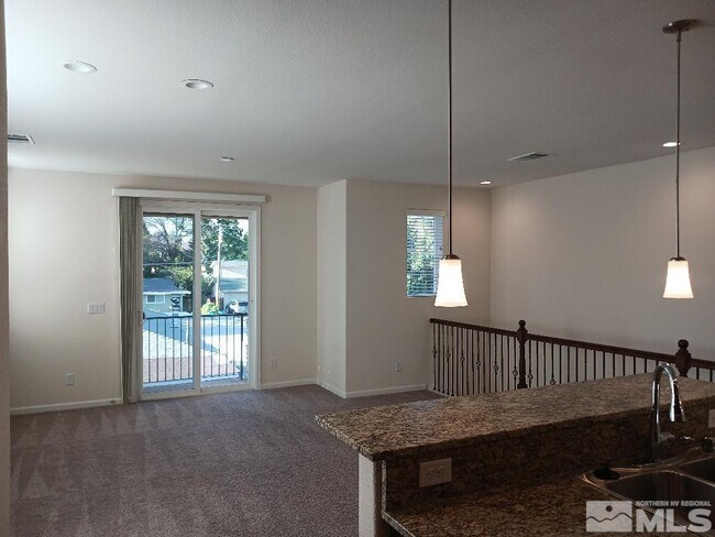 Building Photo - 1008 N Wind Dr