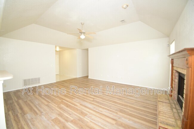 Foto del edificio - 11255 S 105th E Ave