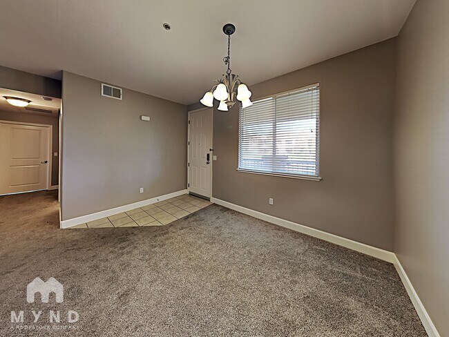 Foto del edificio - 1501 Secret Ravine Pkwy