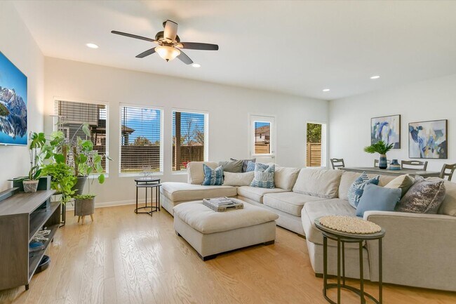 Foto del edificio - 12216 Texana Trl