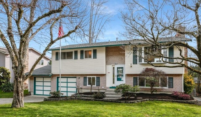 Foto del edificio - Beautifully Updated 4BR Split-Level Home i...