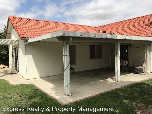 Building Photo - 23215 Canyon Pines Pl
