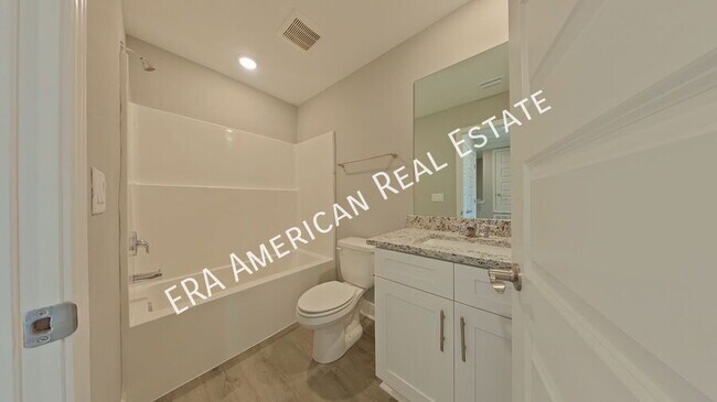 Building Photo - 832 Kenneth Dr