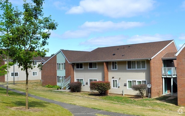 Building Photo - Dekum Court