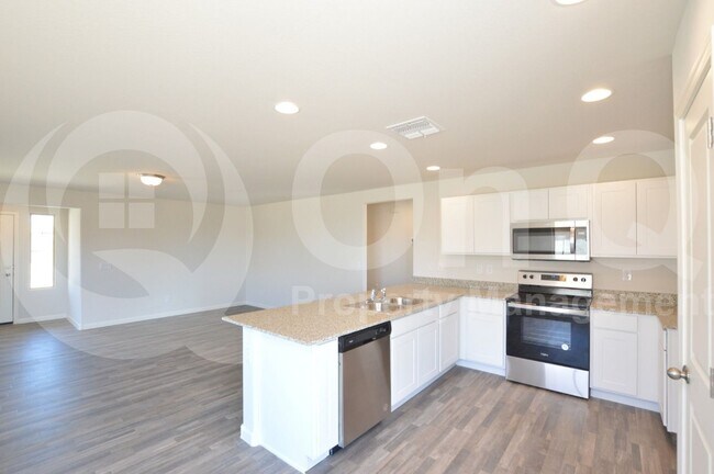 Foto del edificio - 777 Silvercreek Ln