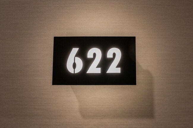 Building Photo - 1007 The Queensway