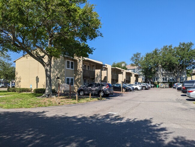 Building Photo - 527 S Lincoln Ave