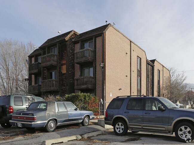 Building Photo - 320 S 700 E
