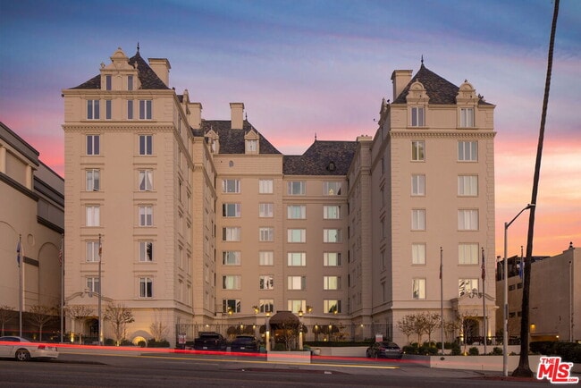 Foto del edificio - 1424 N Crescent Heights Blvd