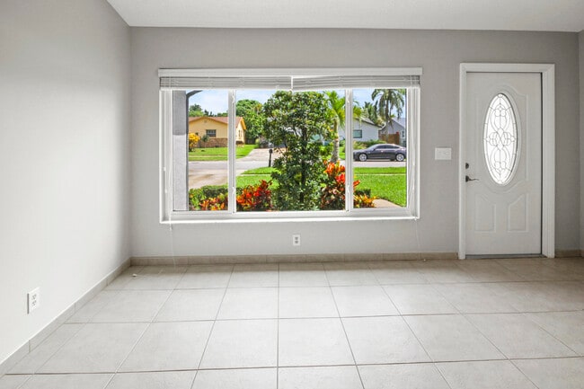 Building Photo - 22493 SW 56th Ave