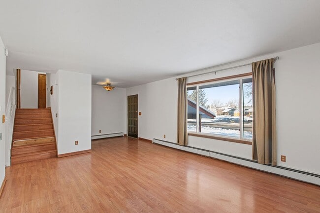 Building Photo - Great 5 Bedroom 3 Bath Home in Central Fort Collins