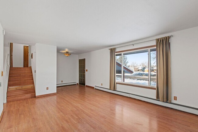 Foto del edificio - Great 5 Bedroom 3 Bath Home in Central Fort Collins