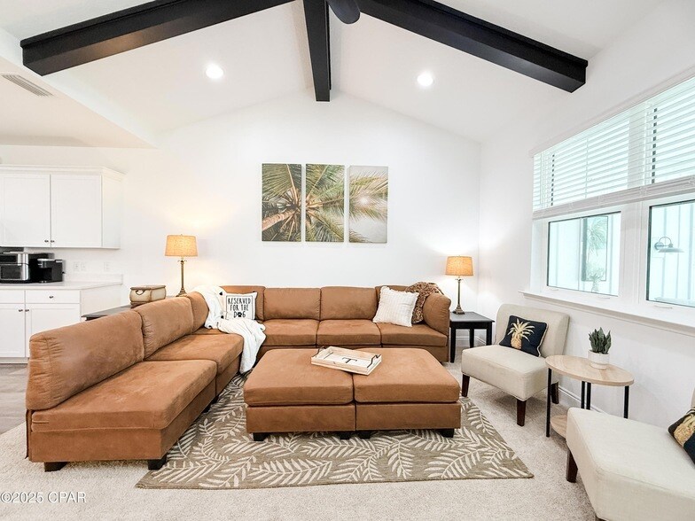 Foto principal - 8994 Parrot Pl