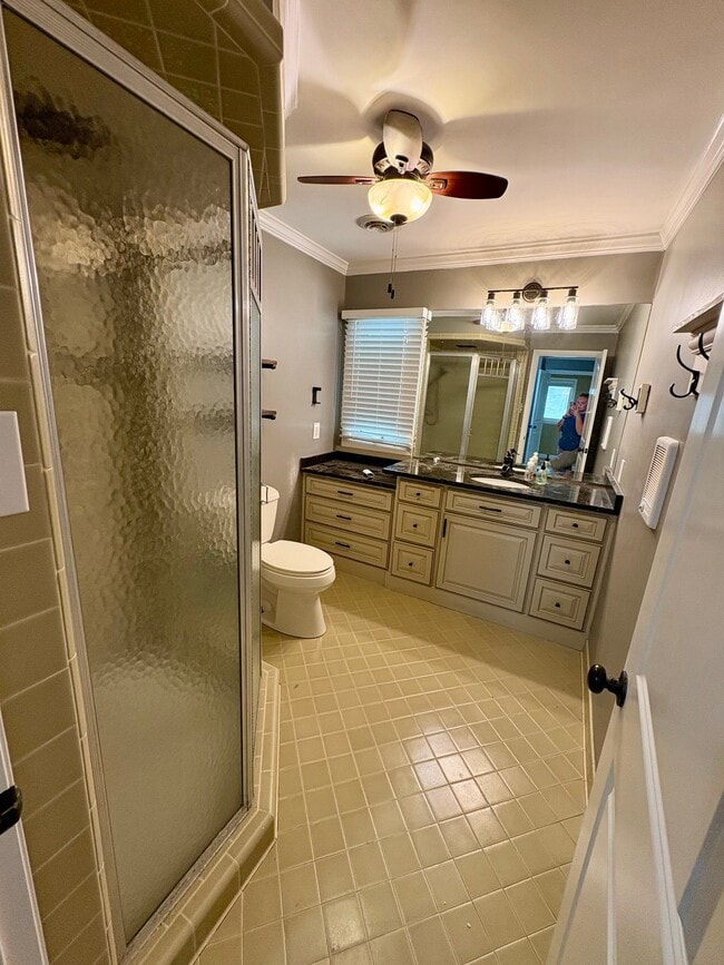 Building Photo - 732 Hillgate Rd