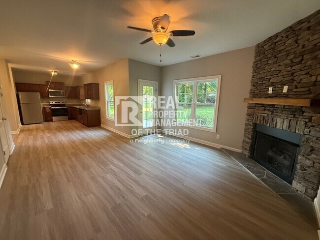 Foto del edificio - 2234 Nettlebrook Dr