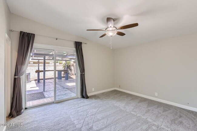 Foto del edificio - 5420 N 82nd St