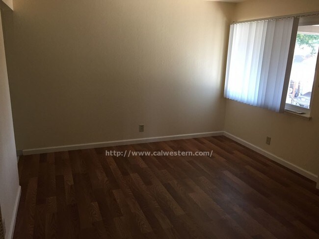 Building Photo - 2 bed 1 bath Apartment in downtown near SJSU