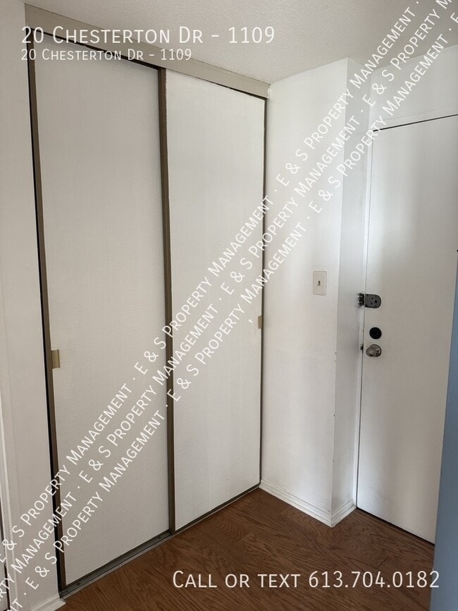 Building Photo - 20 Chesterton Dr