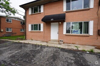Building Photo - 673 Miller Ct