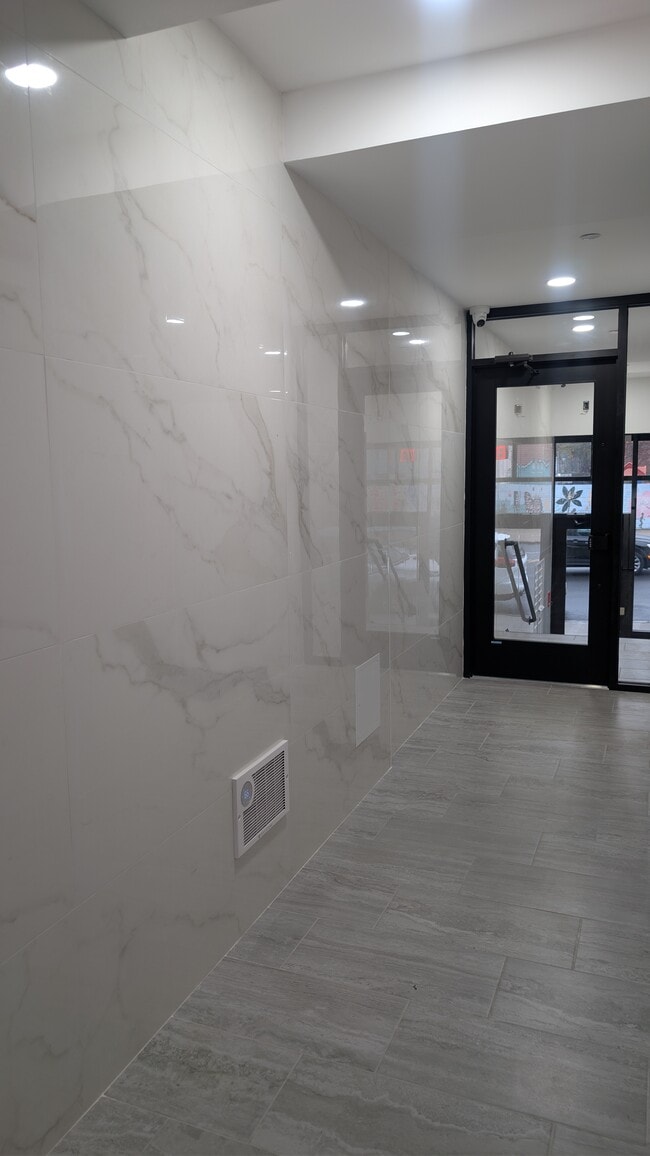 Foto del edificio - 501 Central Ave