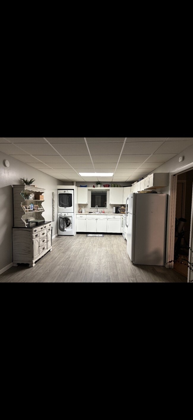Building Photo - 21260 OH-676