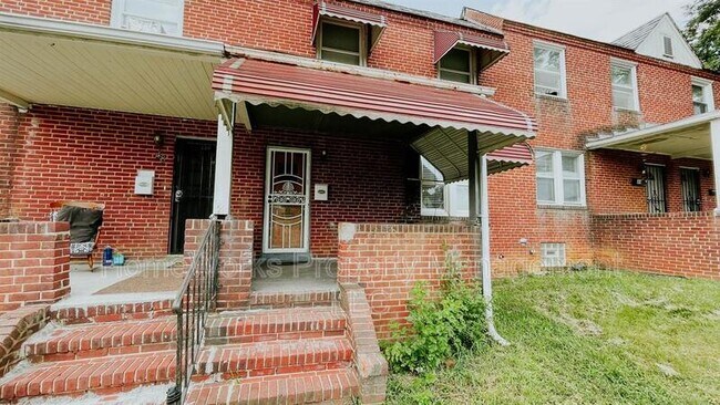 Building Photo - 46 S Kossuth St