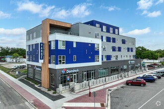 Building Photo - Vanne