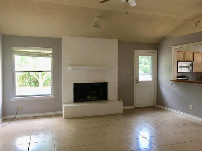 Building Photo - 913 Garden View Drive, Georgetown, TX 7862...