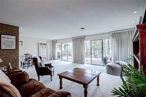 Foto del edificio - 3823 Spring Dr