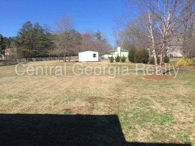 Building Photo - 284 Kite Lake Rd