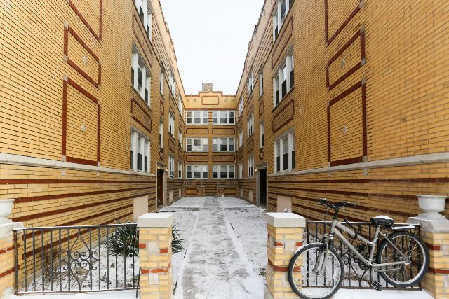 Building Photo - 4411 N Kenneth Ave