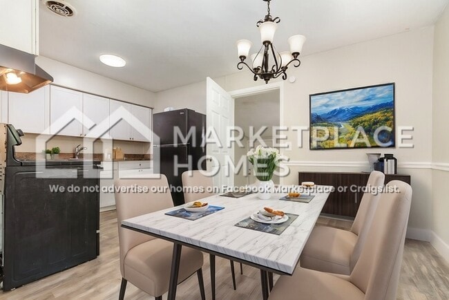 Building Photo - 4438 Melvin Cir W