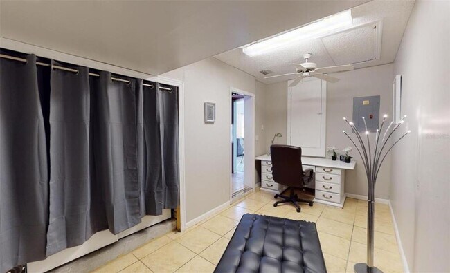 Building Photo - 8810 Kensington Ct