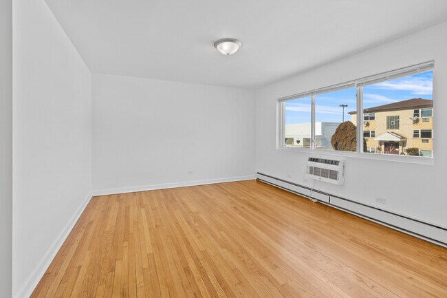 Foto del edificio - 9606 Golf Terrace