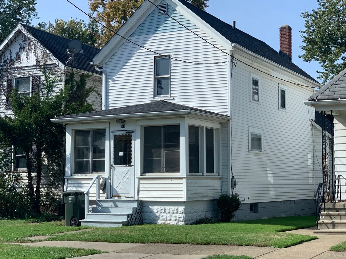 148 7th St NW, Barberton, OH 44203 House Rental in Barberton, OH