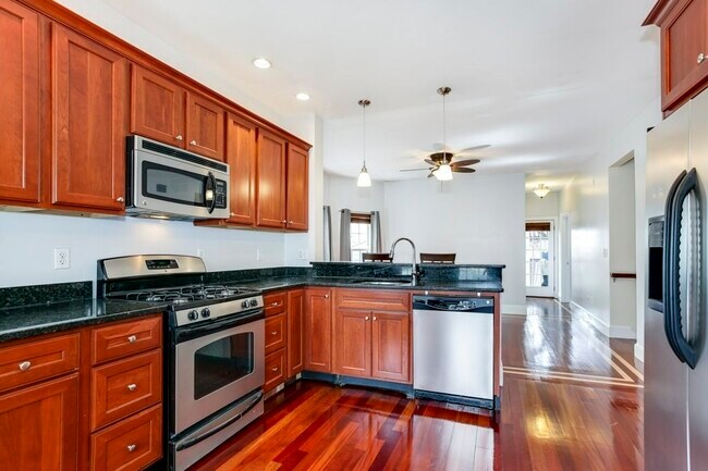 Foto del edificio - 77 Adams St