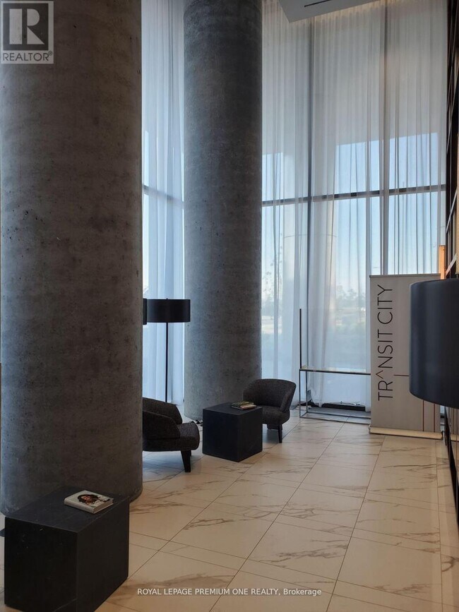 Photo du bâtiment - 950 Portage Pkwy
