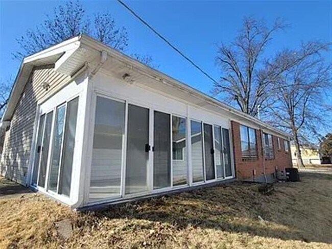 Foto del edificio - 2050 Trotter Way