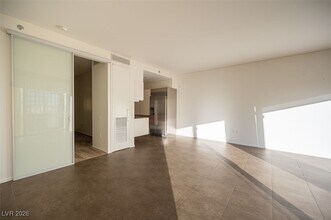 Building Photo - 3722 S Las Vegas Blvd