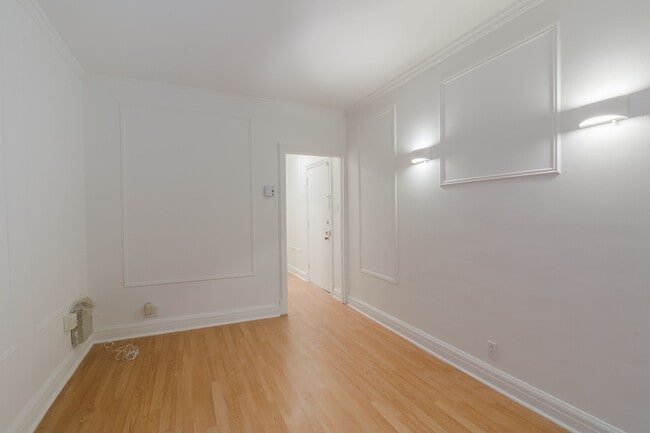 Photo du bâtiment - 2060 Rue du Fort