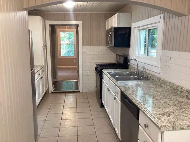 Foto del edificio - 7002 N Ralston Ave