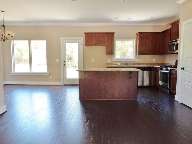 Foto del edificio - Wonderful Town Home for Rent in Polo Cross...