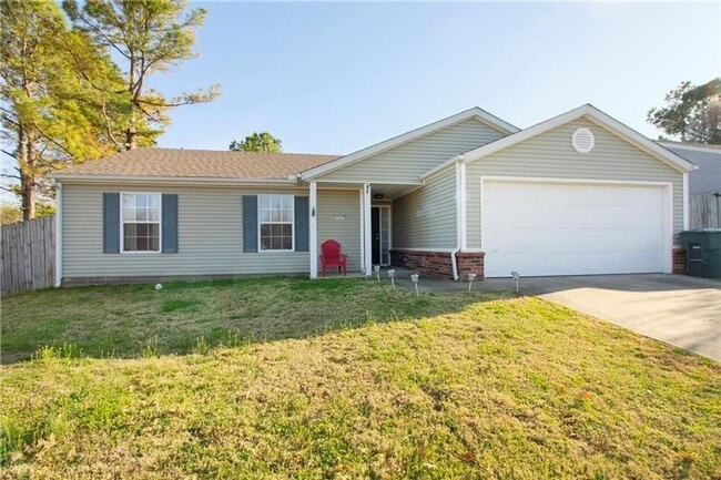Building Photo - 3045 W Essex Dr