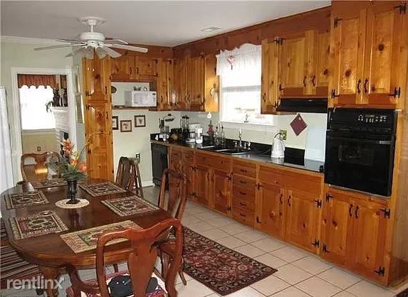 Building Photo - 3 br, 2 bath House - 1800 Rockcrest Rd