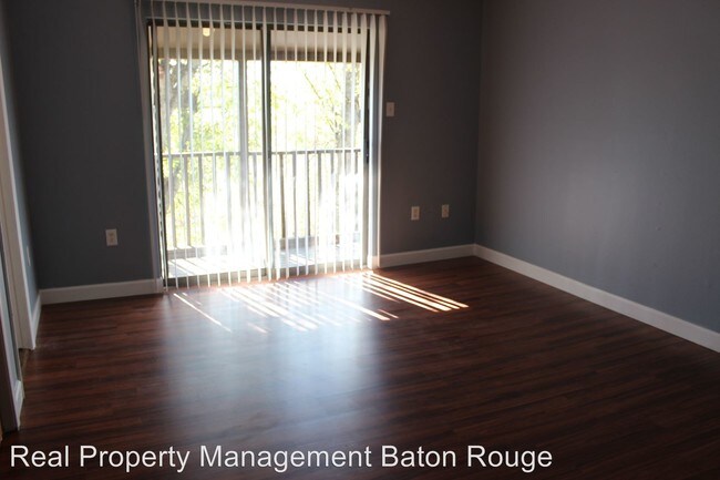 Foto del edificio - 8052 Bayou Fountain Ave