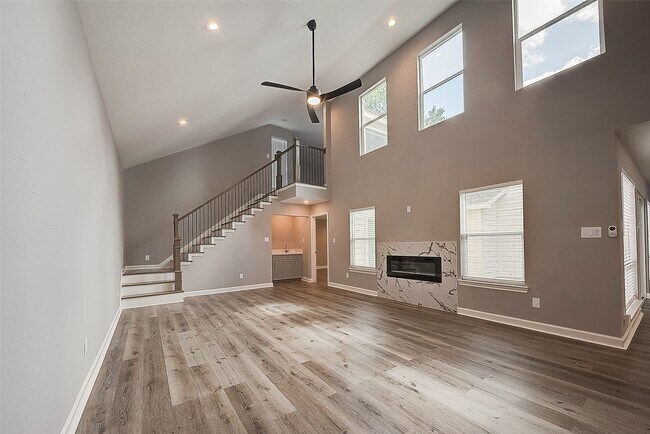 Building Photo - 1623 Cherry Ridge Dr