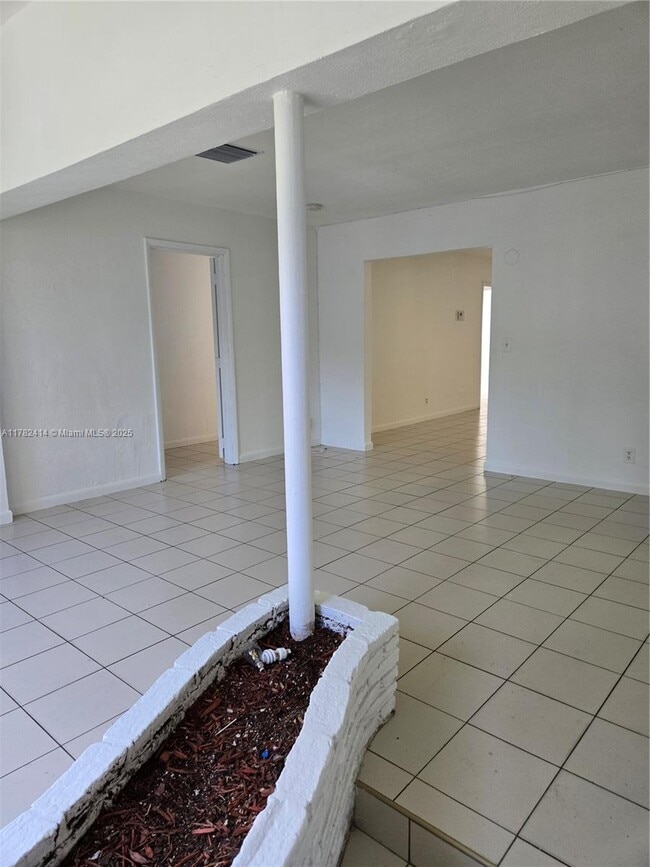 Foto del edificio - 1500 SW 9th St