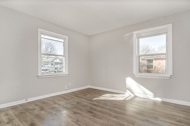 Foto del edificio - 2304 SW 8th Ave